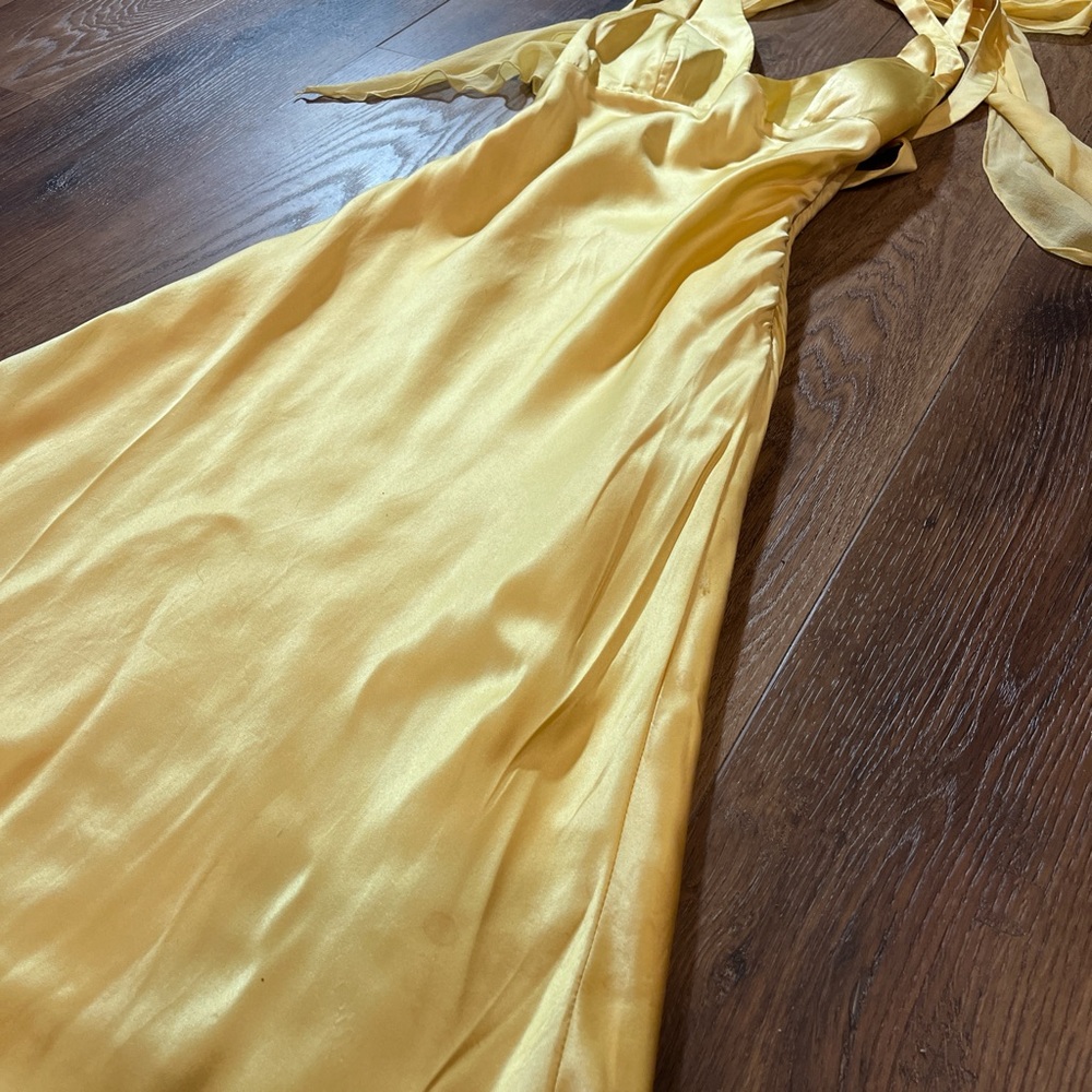 Dress - Picture 10 of 17
